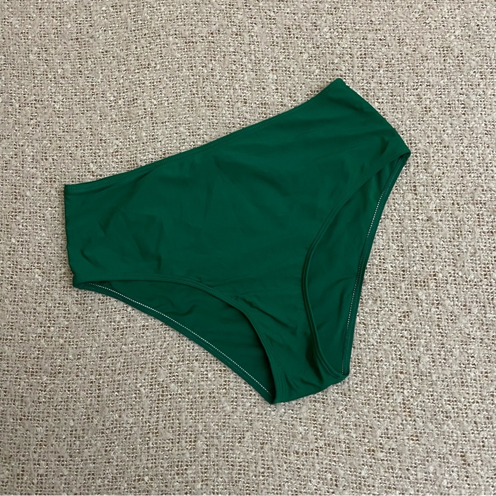 🆕 NWOT Forest Green High Rise Bikini Bottoms